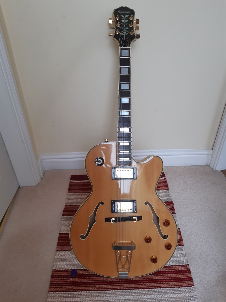 Epiphone Joe Pass Emperor II Upgrades-eejp-front-jpg